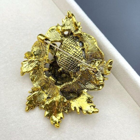 Yellow Gold with Topaz and Aquamarine Crystal Corsage Flower Pin Back Brooch - Picture 10 of 11